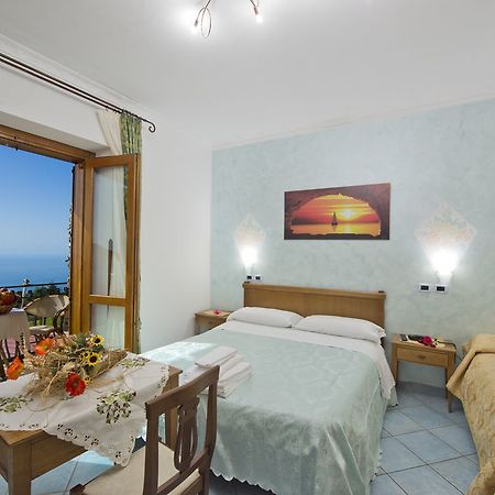 Отель Agriturismo Mare E Monti Аджерола Экстерьер фото