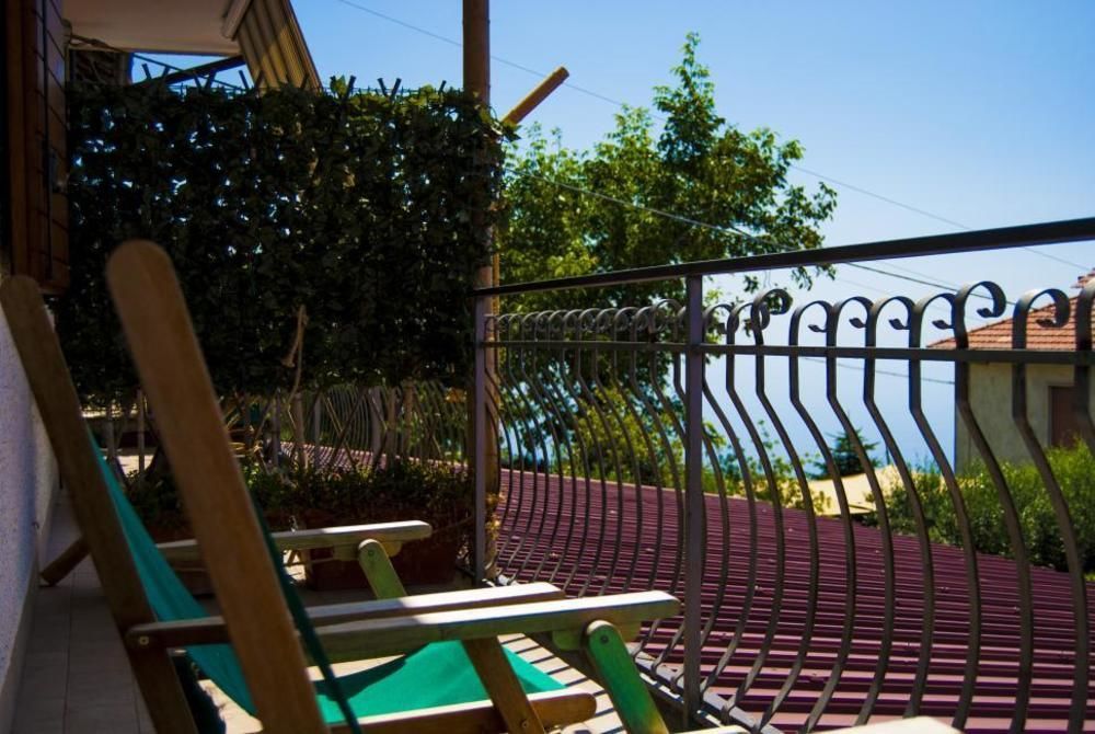 Отель Agriturismo Mare E Monti Аджерола Экстерьер фото