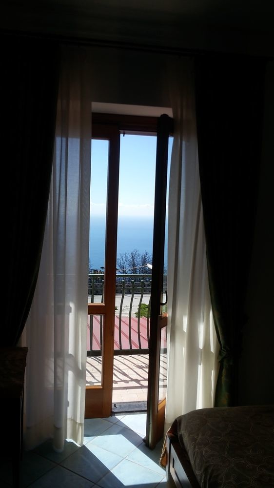 Отель Agriturismo Mare E Monti Аджерола Экстерьер фото