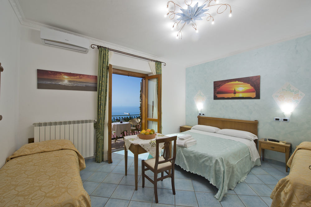 Отель Agriturismo Mare E Monti Аджерола Экстерьер фото